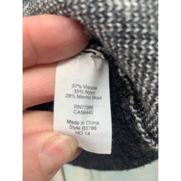 J Crew Deer Sweater V Neck Style B 3786  S Gray Cream  Deer Sweater Marino Wool - Picture 3 of 6